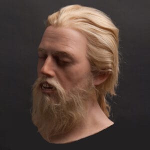 MSH886 Male silicone head - three-quarter view