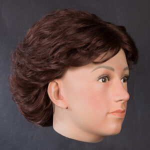 wig on display mannequin head
