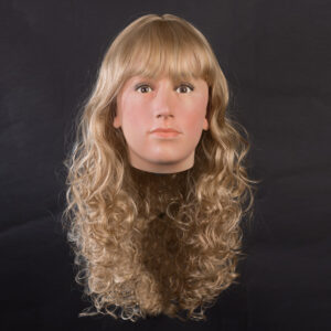 wig on display mannequin head
