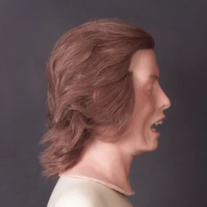 Weinender Teenager-Junge Schaufensterpuppe | Silikonkopf | Polyesterkörper | Flexible Arme