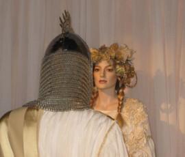 Medieval display mannequins at Centre Arthurien