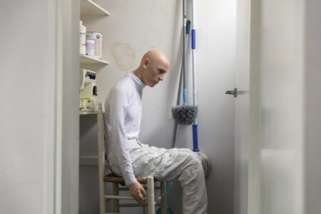 Photo project depicting a near future involving humanoids by Daniël Martinus