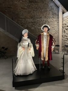 Magnus, king of Livonia and his wife Maria Vladimirovna of Staritsa | Realistic Display Mannequins