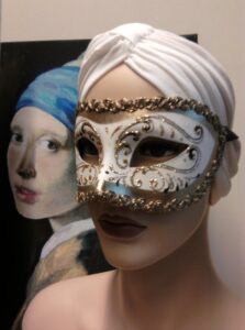 Artwork on head-shoulder lady