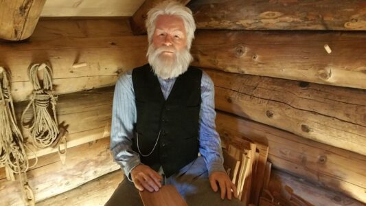 The Alm-uncle display mannequin at Heididorf Maienfeld