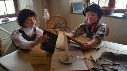 Heidi and Peter display mannequins at Heididorf Maienfeld