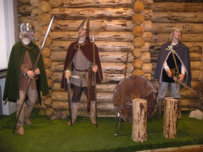 display mannequins at Vytauto Didžiojo karo muziejus