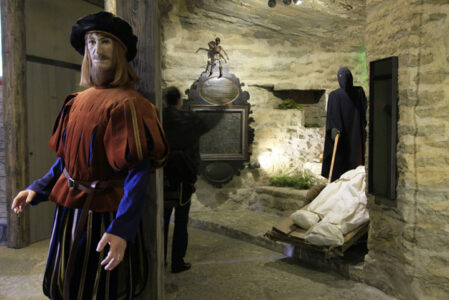 Museum mannequin at Kiek in de Kök