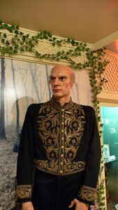 Refurbished display mannequin at Venustempel