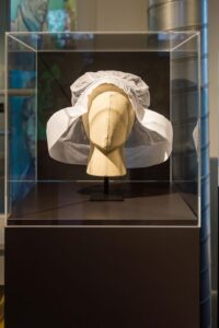 Faceless head with hat as worn in the famous Vincent van Gogh painting The Potato Eaters